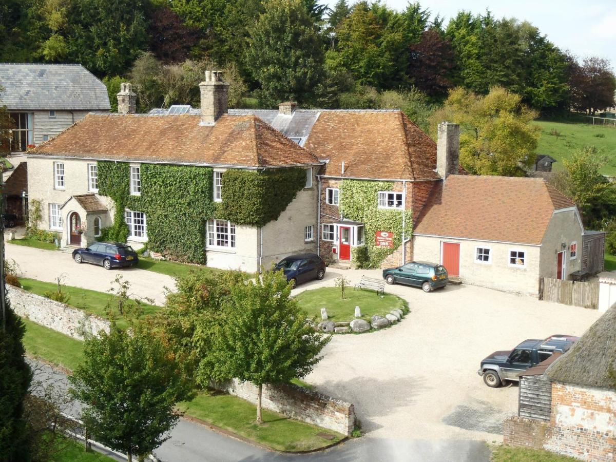Manor Farm B&B Marlborough Buitenkant foto