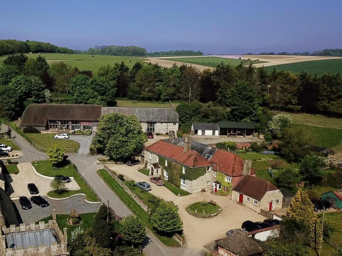 Manor Farm B&B Marlborough Buitenkant foto