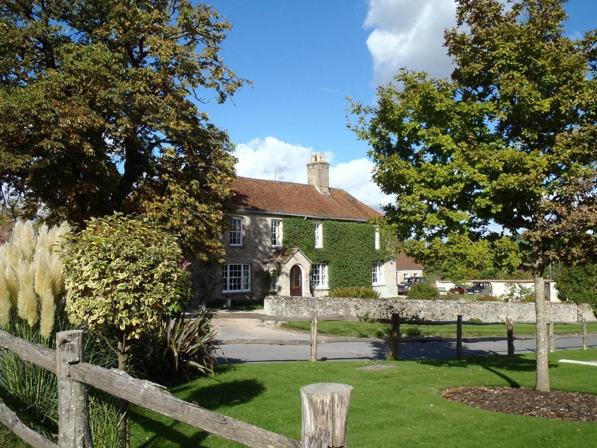 Manor Farm B&B Marlborough Buitenkant foto