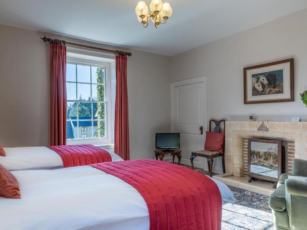Manor Farm B&B Marlborough Buitenkant foto